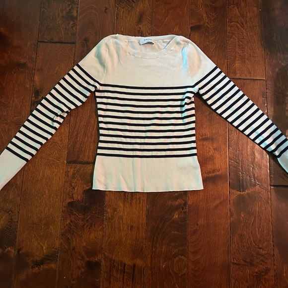 Aritzia Babaton LEAGUE SWEATER Linda Stripe - Picture 4 of 5